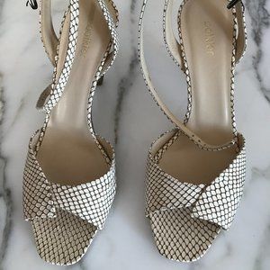 Beautiful genuine snakeskin heels